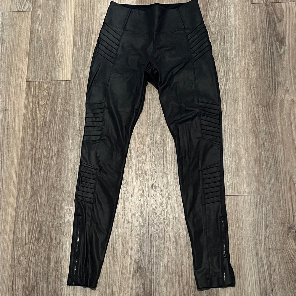 Athleta Men's Sleek Black Pants